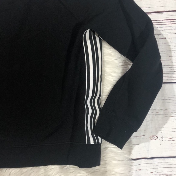 Athleta 24/7 Striped Side Crewneck Pullover Sweatshirt - Picture 6 of 14